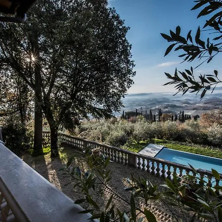 Del Poeta -teloni Villa *